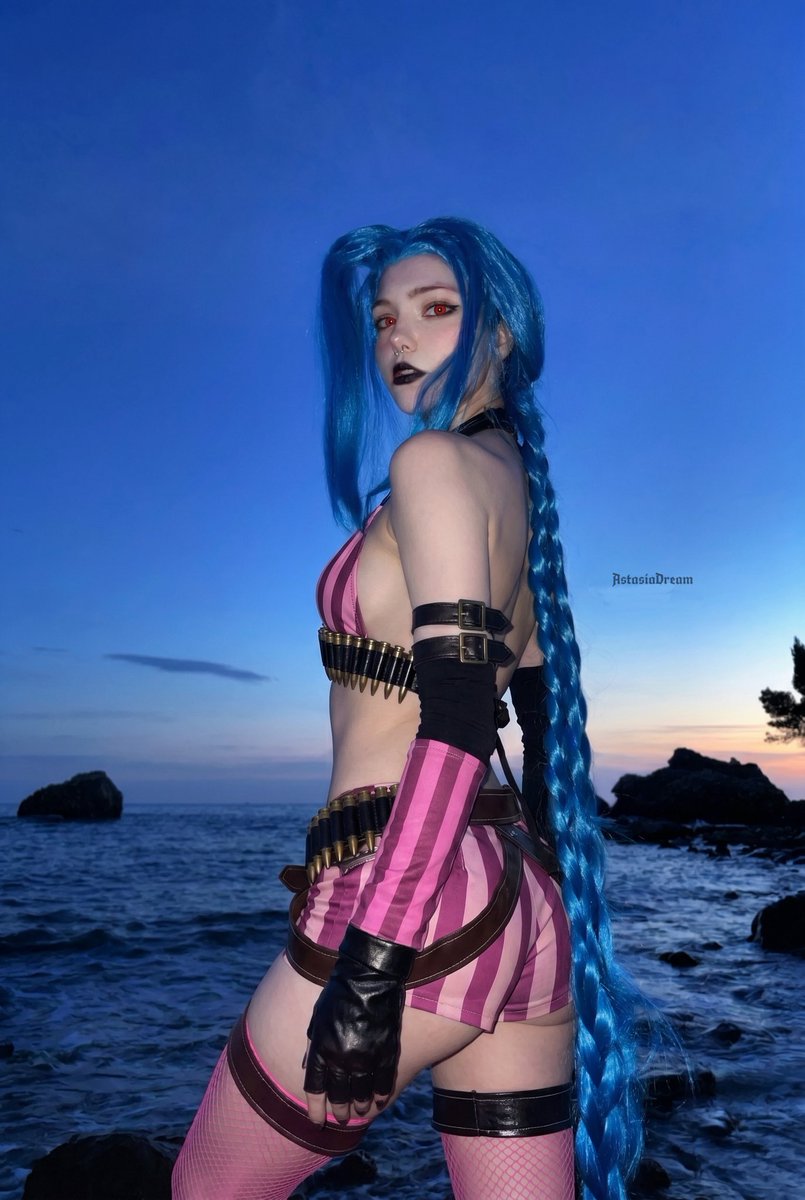 Get Jinxes 🩷 https://t.co/hrYrFXfWXo
