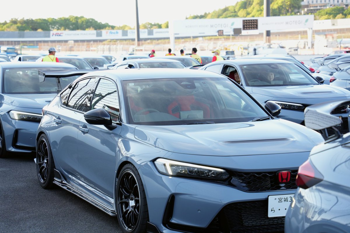fl5_0607's tweet photo. #タイプR全国オフで会いました2026
#HondaAllTypeRWorldMeeting2026
今年で最後のオーバルコースのパレードランに参加できて本当によかった✨️
天気もよく出店企業さんも多くて1日楽しめました😀
運営のみなさんも参加したみなさんもお疲れ様でした！ https://t.co/lgtmno8UEW