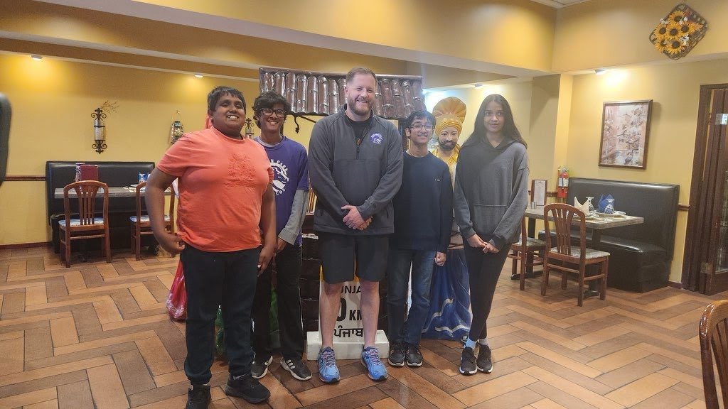 Write_Mr_White's tweet photo. Amazing job today by our quiz bowl team at the Middle School National Championships. An impressive record of 3-5 was a couple close games shy of the championship round. Great job @bpbroncos! https://t.co/z9o8wOpYXF