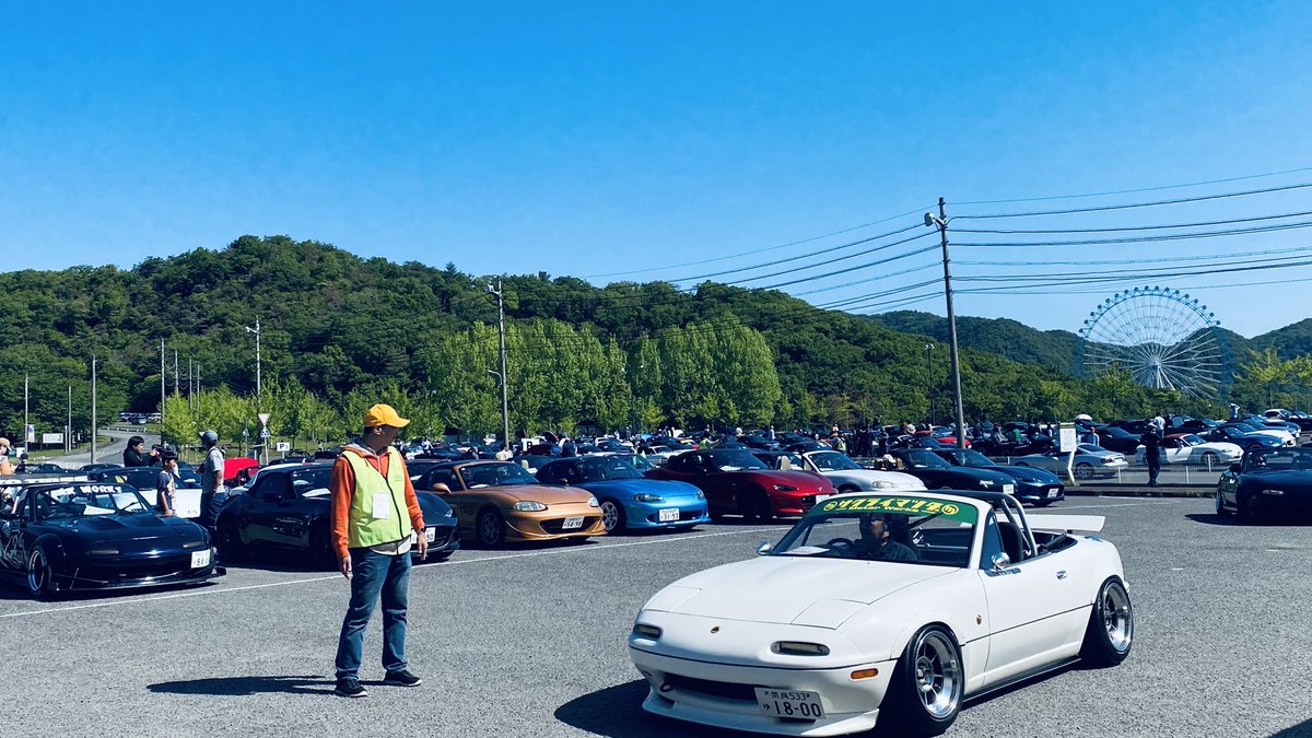 _ryo_1101's tweet photo. 初参戦
おじゃまします！
#姫路ロードスターミーティング
#オアシスミーティング https://t.co/aeIXXdfvdS
