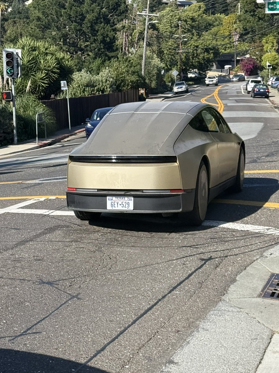 changey2's tweet photo. Cybercab spotted in San Carlos, CA! Texas license plate 😮🤔 https://t.co/dh5XWU1WzW