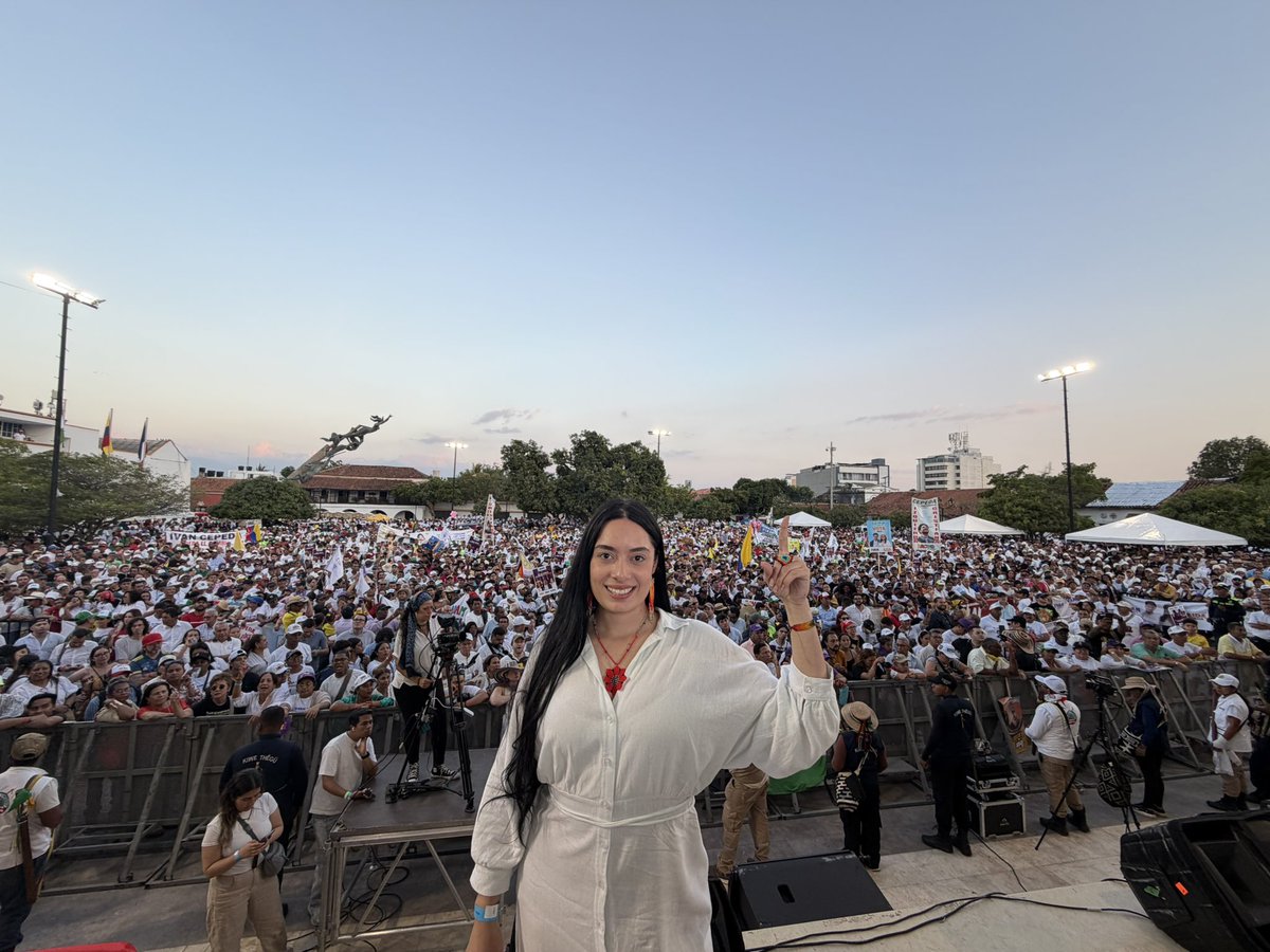Valentina Araújo tweet media