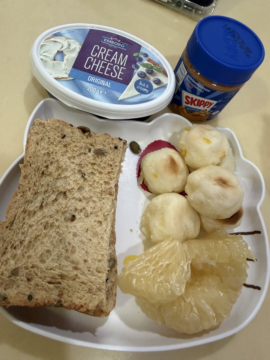 phoenix tweet media