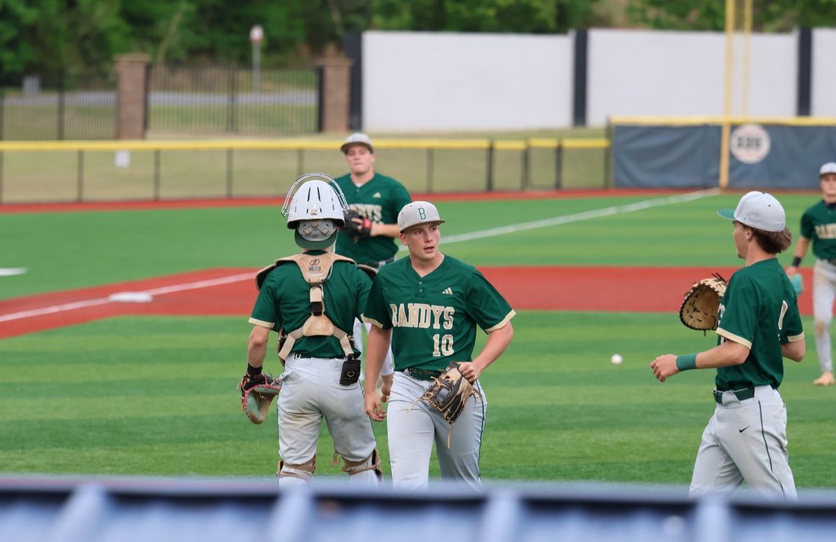 JohnSigmon704's tweet photo. Tough way to go out last night against a tough Stuart Cramer team! 
Got the start:
6IP 7 H 2ER 2BB 5K 
So glad and grateful to have had the opportunity to compete with this team this year! So excited for next year! Trojan pride 🙏🙏 @bandys_bball @CountryTrojan @coachrembert @CoachCamBeard @Athletes_Lab @BBUniversityWNC @BHall_NC @PrepBaseballNC @prepbaseball