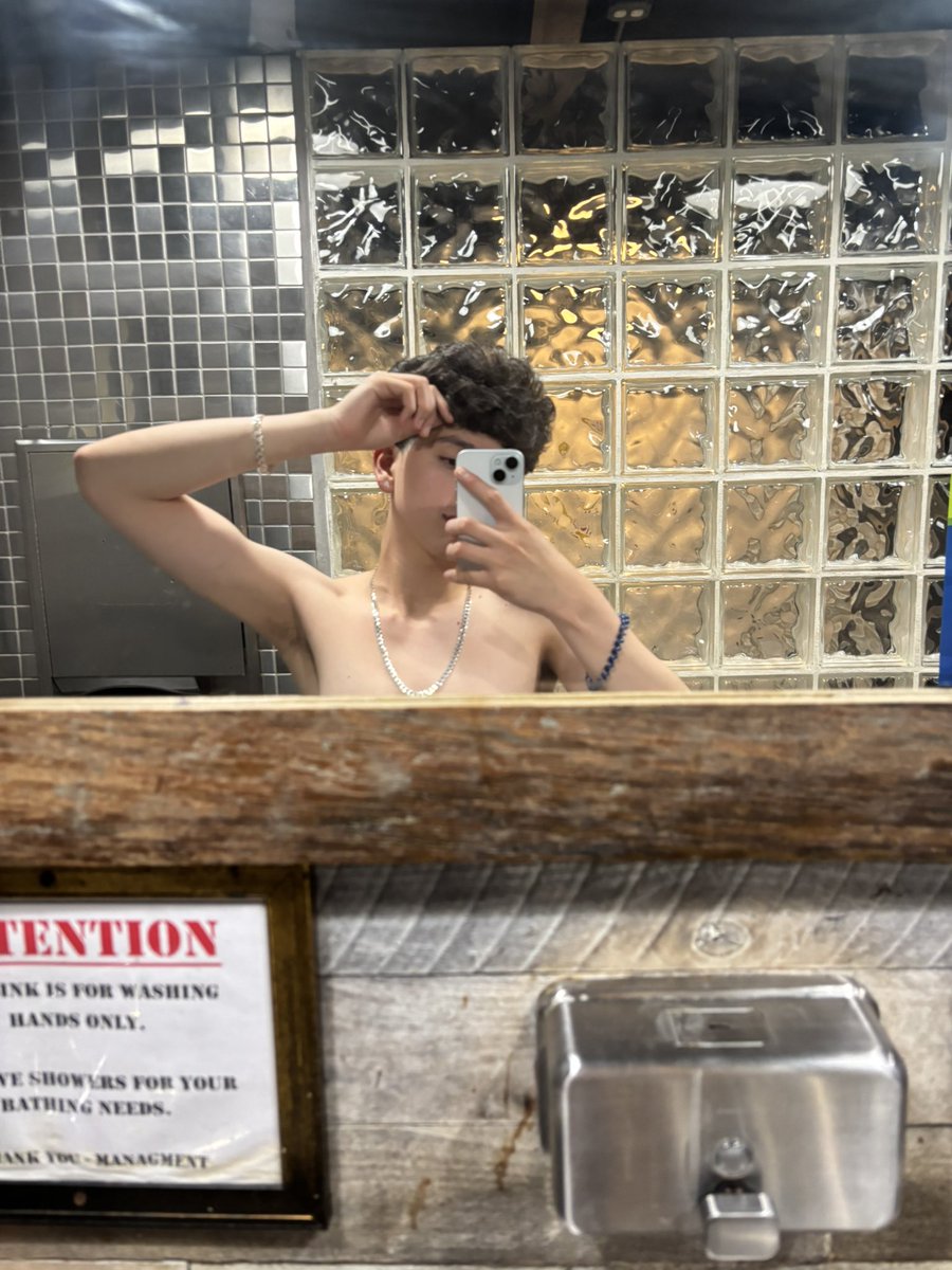 sebastian tweet media