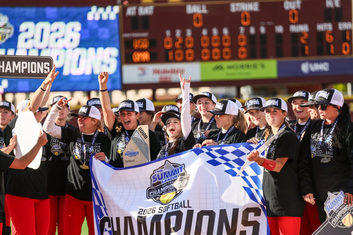 Fenton_JC's tweet photo. Congratulations to the @SDCoyotesSB on their first-ever #SummitSB championship!

A big thank you to @TommieAthletics for the outstanding work to host a great event!

#ReachTheSummit https://t.co/54D2IgmAWb