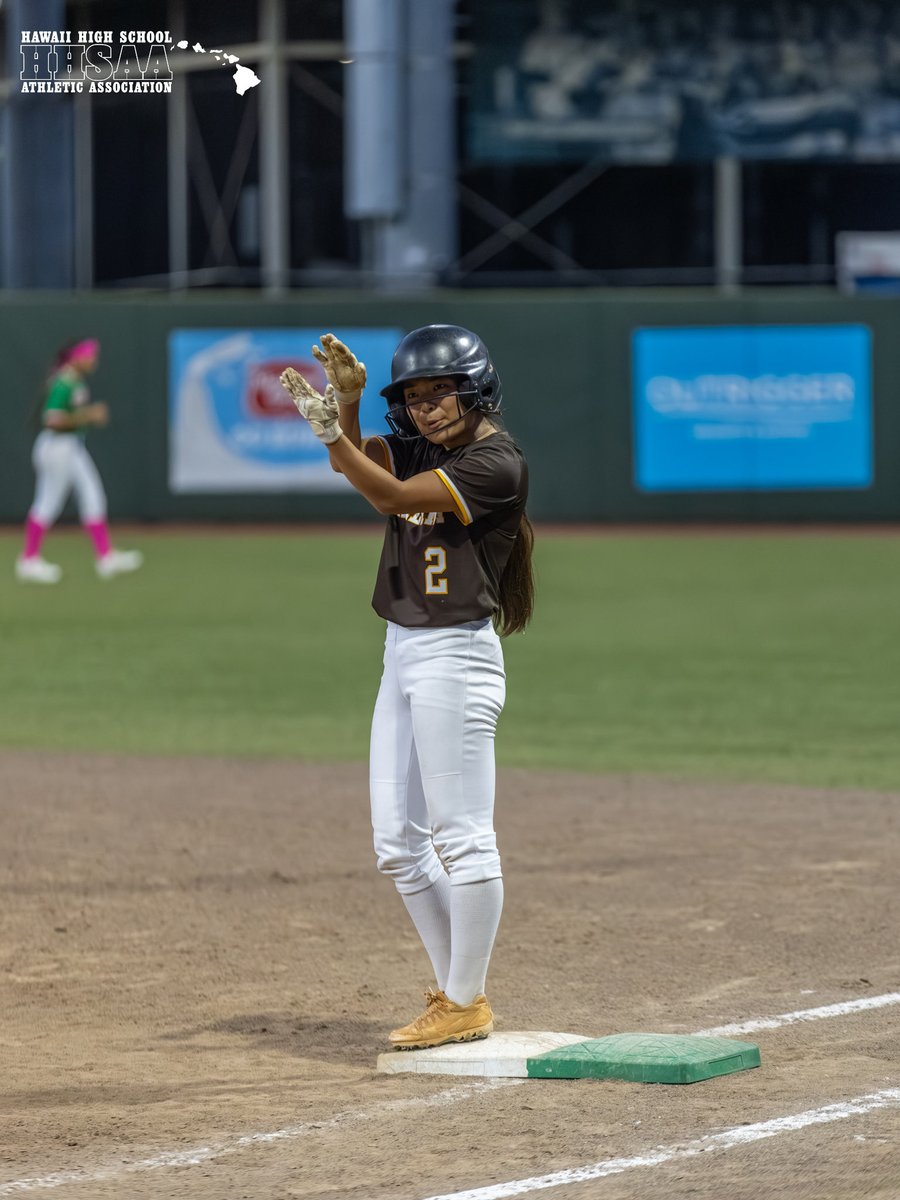 HHSAAsports's tweet photo. Moments from the 2026 HHSAA DataHouse Softball State Championships 🥎🏆 https://t.co/CcBfaivGjI