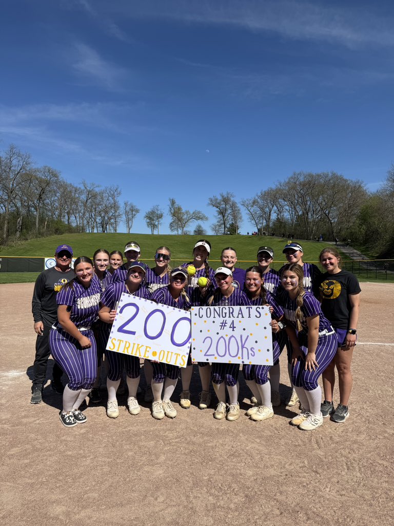 oconsoftball's tweet photo. Miss Kelsey Yambor has reached 200 K’s &amp; COUNTING 🥳👏🏼👏🏼
We are so proud of you 💪🏼 https://t.co/I57EdshvDi