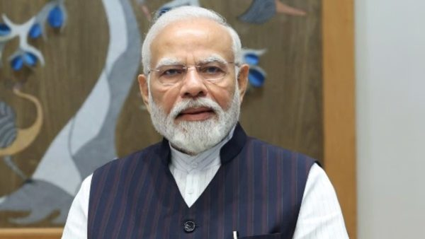 airnewsalerts's tweet photo. Prime Minister @narendramodi will visit Karnataka and Telangana today.
▪️PM to lay the foundation stone, inaugurate and dedicate to the nation multiple development projects worth around ₹9,400 crore in Hyderabad.
▪️PM to inaugurate #PMMITRAPark at Warangal and lay the foundation stone of the Zaheerabad Industrial Area in Sangareddy.
▪️PM to lay the foundation stone for the four-laning of National Highway-167 from Gudebellur to Mahabubnagar on Hyderabad-Panaji Economic Corridor.
▪️PM to dedicate to the Nation Indian Oil’s Greenfield Terminal at Malkapur, Hyderabad.
▪️PM to also dedicate to the nation Sindhu Hospital, a state-of-the-art, cancer-focused multi-super speciality quaternary care in Hyderabad.
▪️PM to participate in the 45th Anniversary Celebrations of The Art of Living in Bengaluru.
#Karnataka #Telangana