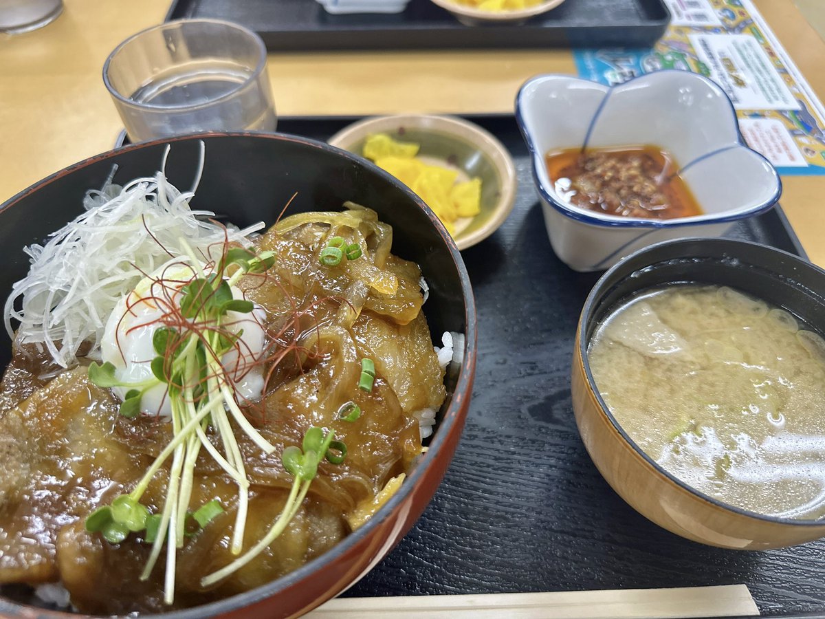 achu1161's tweet photo. GWは福島県へ🚗💨

自然がいっぱいでとても癒された☺️💭
その中でのお散歩はとても楽しかった🥳🙌🏻 https://t.co/kCGBWOtVWR