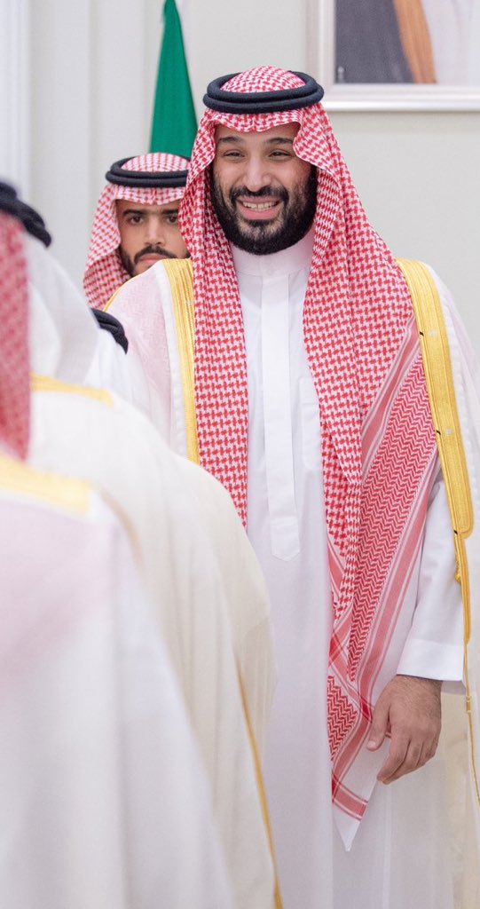 اللهم سخر لسيدي سمو ولي العهد الأمير محمد بن سلمان الأرض ومن عليها وأفتح له أبواب توفيقك واشرح صدره ويسر أمره وقوي عزيمته اللهم إنه أكرمنا فأكرمه واحفظه بحفظك وبعينك التي لاتنام
❤️💚🇸🇦🤲
