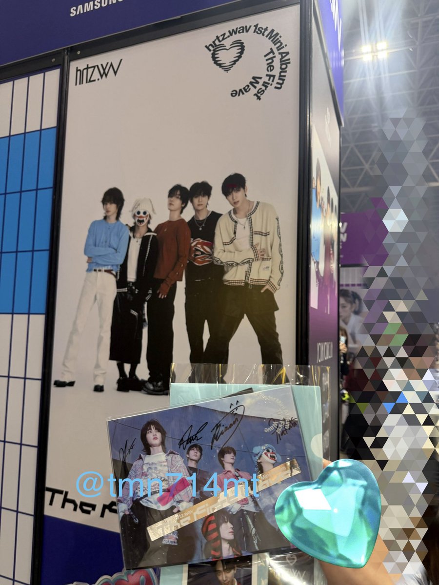 tmn714mt's tweet photo. KCON楽しかった🩵
初hrtz.wav✨可愛すぎた🩵
ガチャでA賞当たりました🙌
素敵なソンムルありがとう🩵🩵

#KCONJAPAN2026 #hrtzwav
#하츠웨이브
#ハーツウェイブ https://t.co/VUP7YkONZb