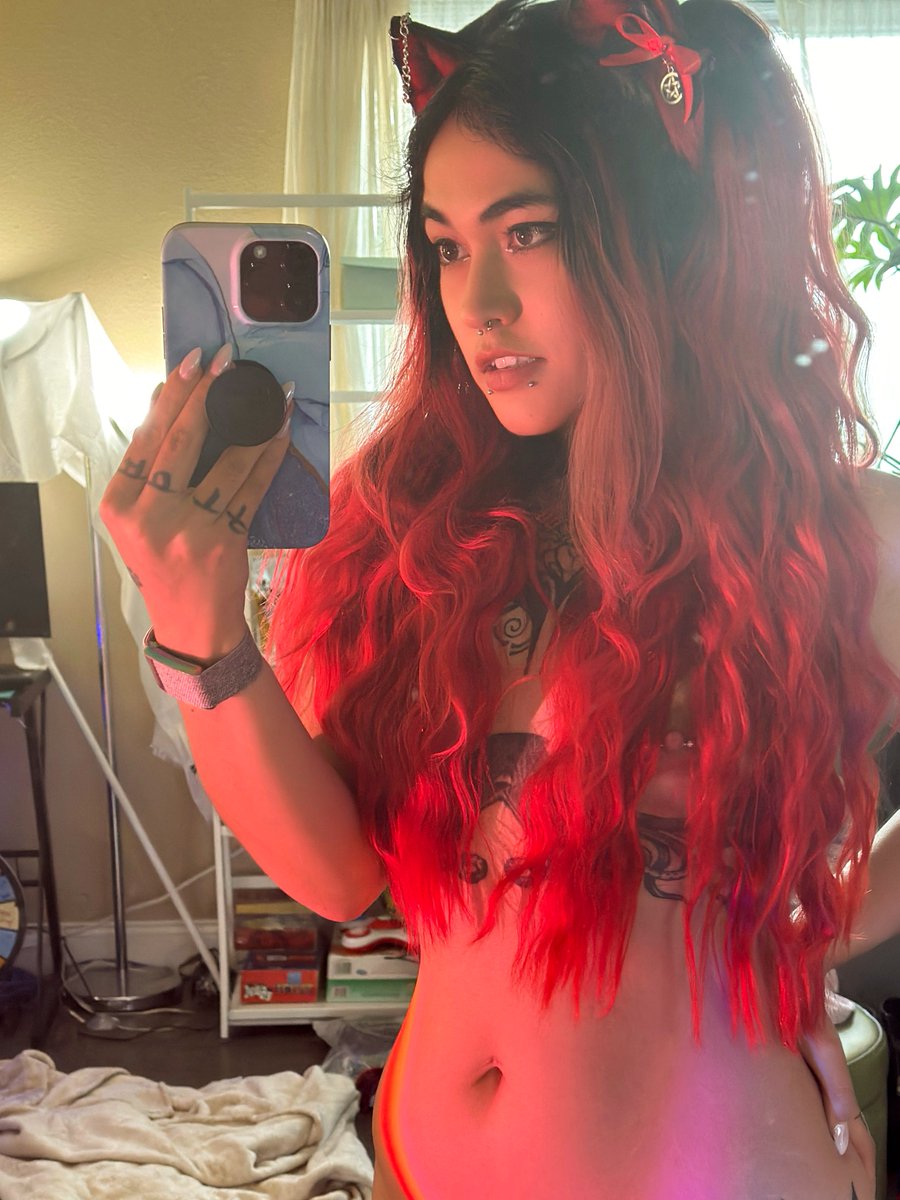 Raven Fox tweet media