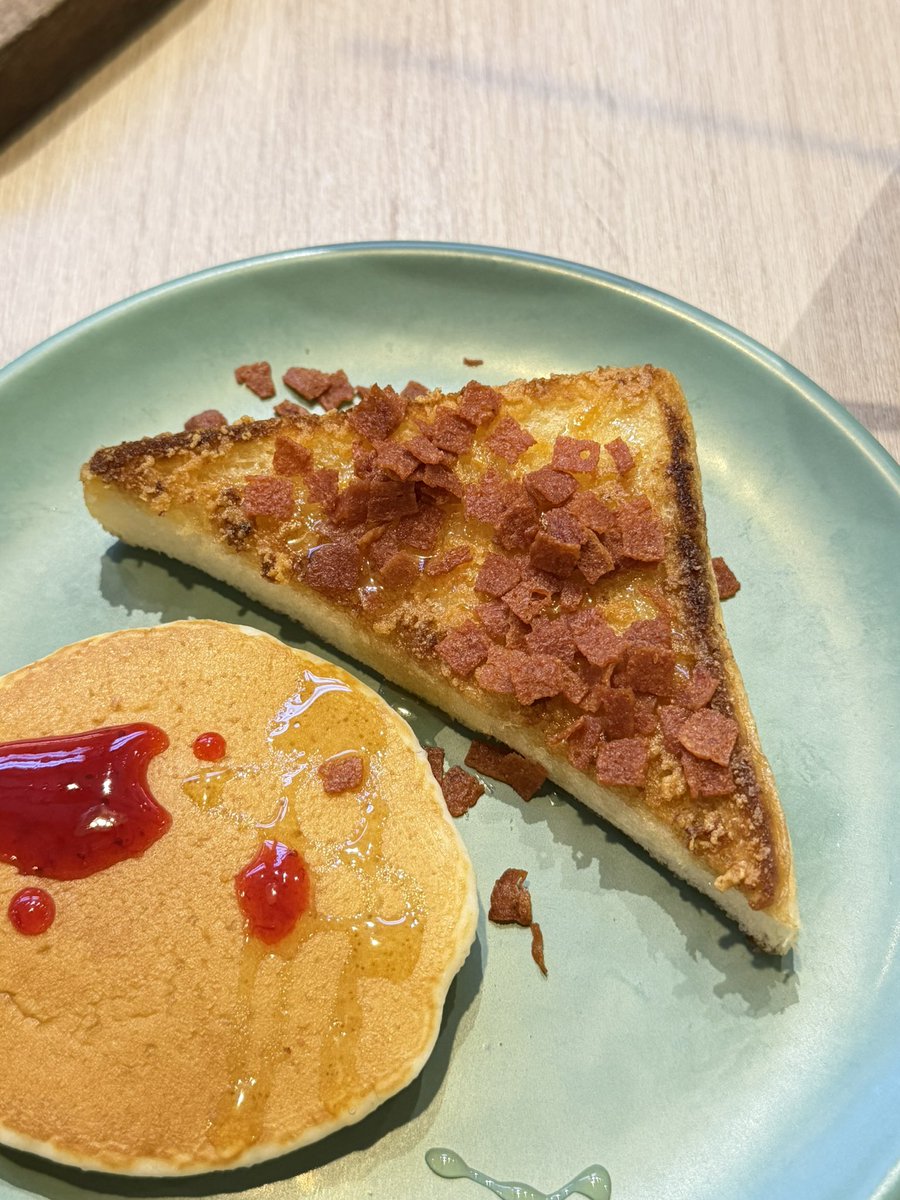 อยู่ดีๆก็รีวิวว 🍒🧸 tweet media