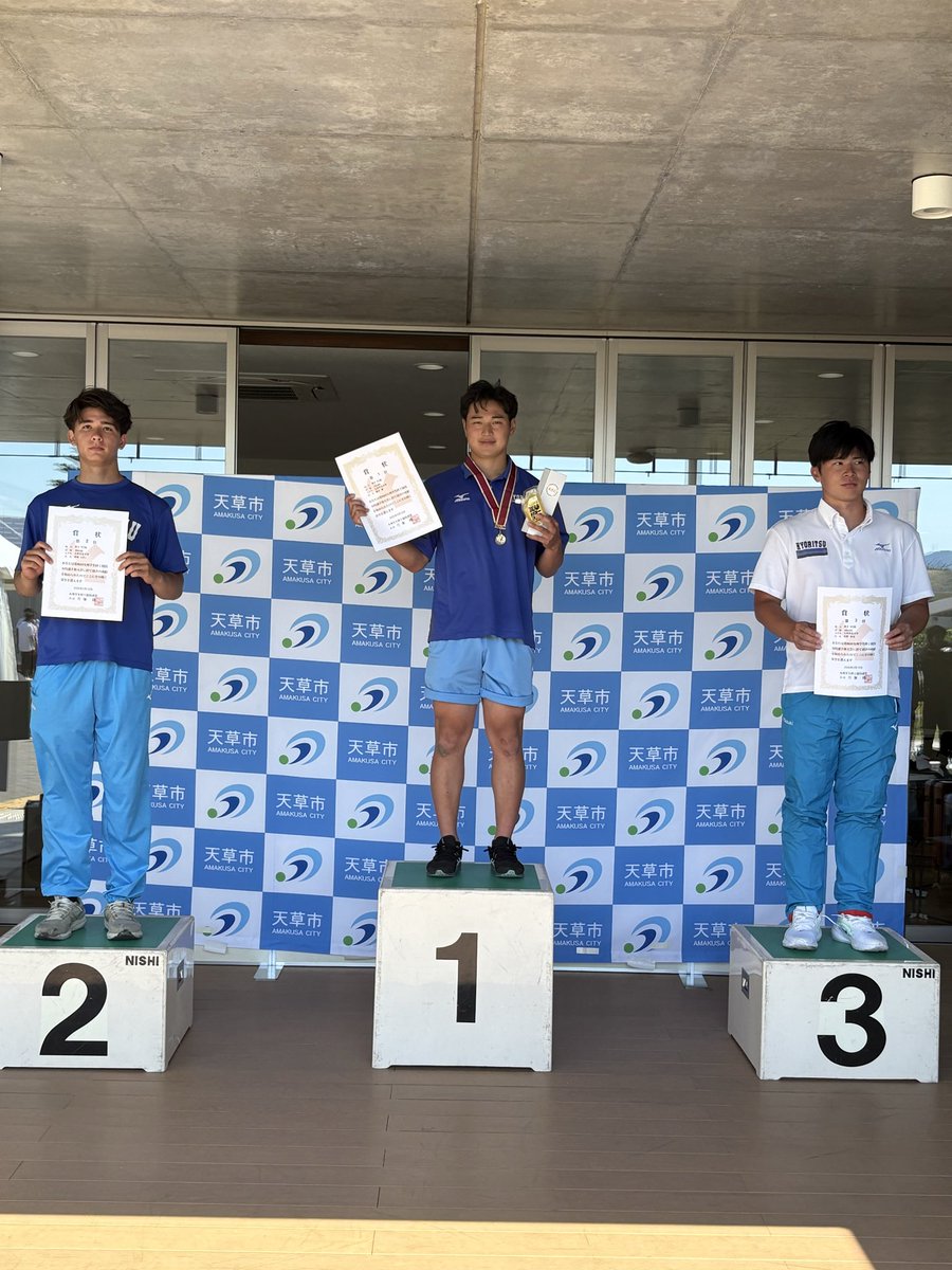 kyu_athi's tweet photo. 男子やり投
🥇鈴木凜(九州共立大) 72m88
🥈岩坂レオン(九州共立大) 69m36
🥉吉野壱圭(九州共立大) 68m70

おめでとうございます！🎊

優勝者には副賞として天草市から「天草パワージェル」、「天草晩柑しぼり」をいただいております！！

#九州インカレ
#天草 https://t.co/uZHGlblWWA