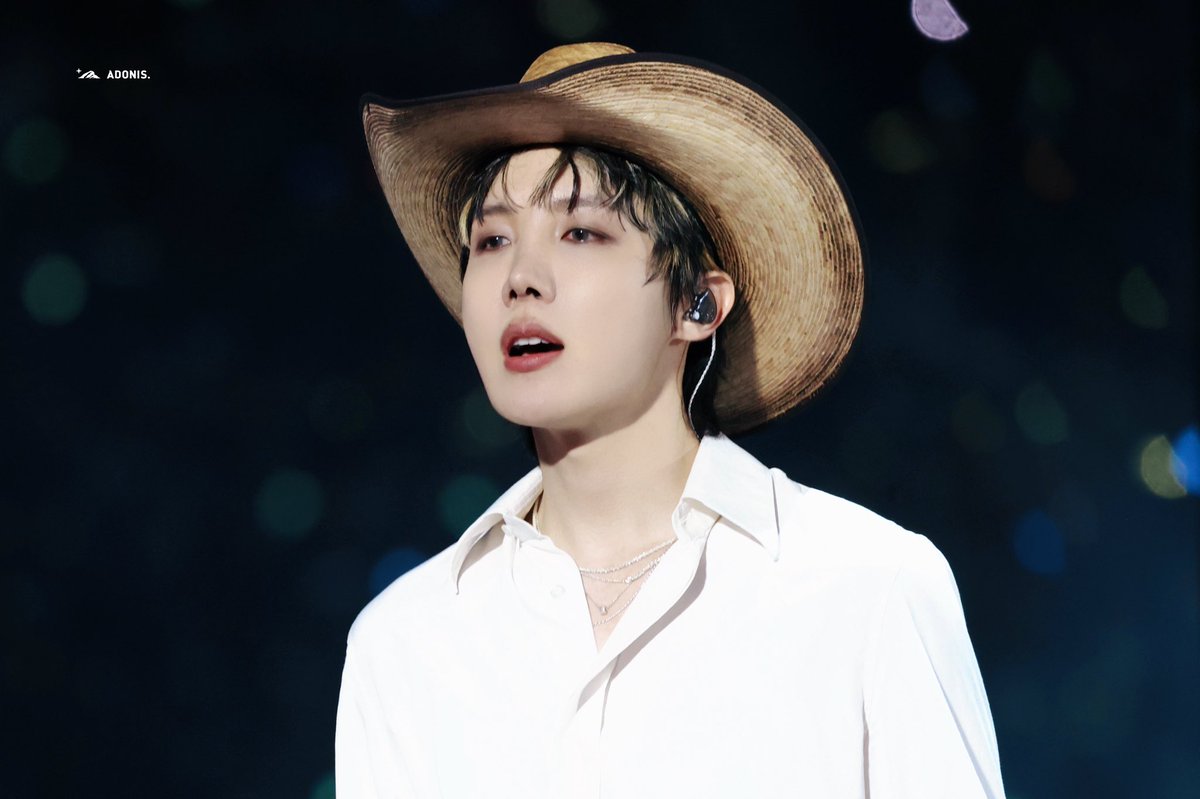 Adonis_Hoseok's tweet photo. 260509 BTS WORLD TOUR ‘ARIRANG’ in MEXICO D2

#제이홉 #정호석 
#JHOPE #ジェイホープ 
#방탄소년단 #BTS @BTS_twt https://t.co/BREVr84VNt