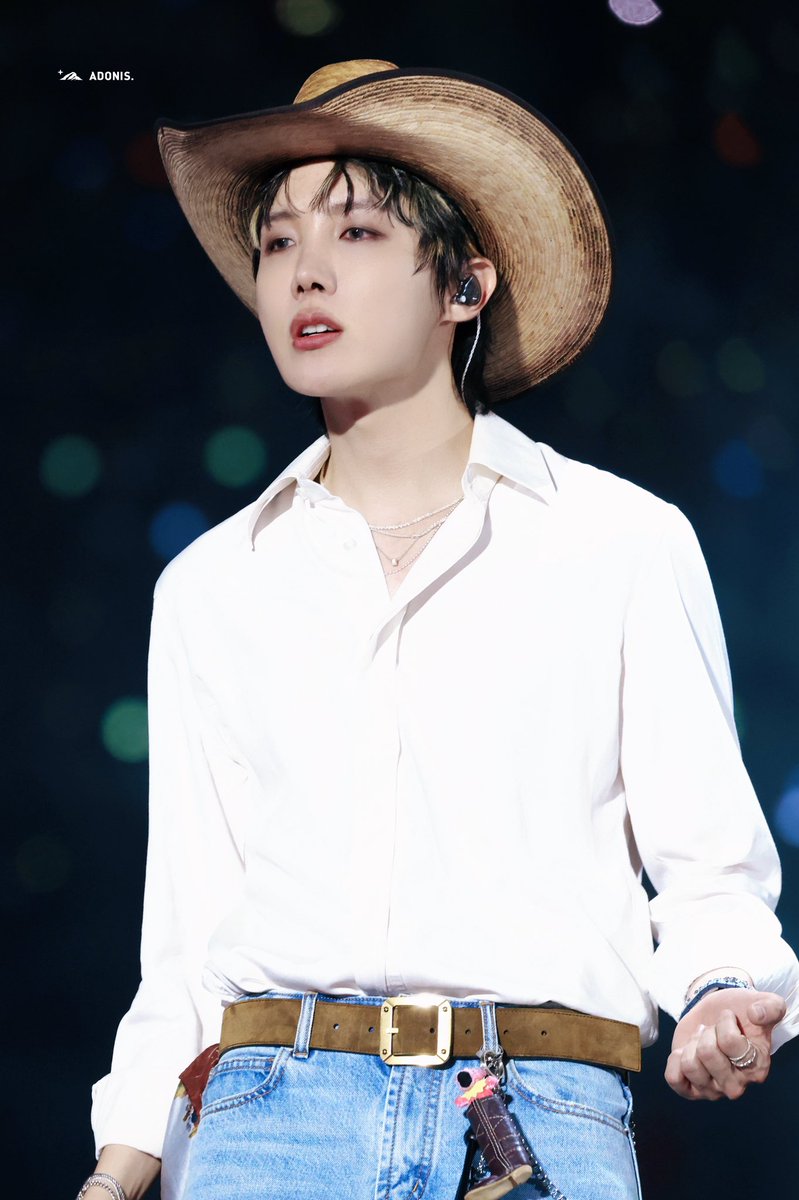 Adonis_Hoseok's tweet photo. 260509 BTS WORLD TOUR ‘ARIRANG’ in MEXICO D2

🤠

#제이홉 #정호석 
#JHOPE #ジェイホープ 
#방탄소년단 #BTS @BTS_twt https://t.co/nWtjF4Pk81