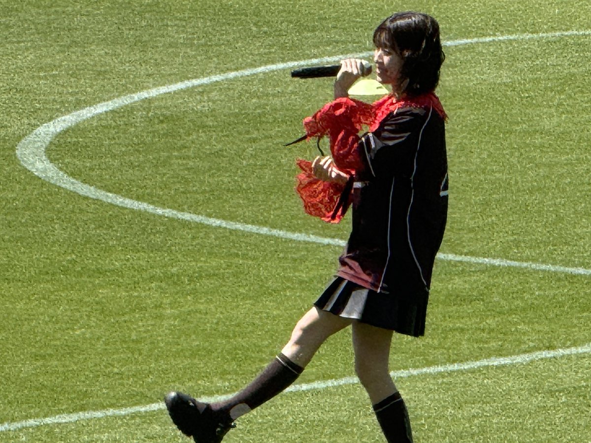 xlh883h's tweet photo. なんとチケットに当選して、今日は日本平スタジアム。エスパルスはもちろん、サッカー⚽️初観戦なので、全てが新鮮‼️ 天気も最高だし、推しのライブも観れるので、既に大満足です。それにしても、サッカーの応援って元気‼️もうすぐ試合開始、楽しみます‼️😊

#株式会社静岡産業社
#リトグリ https://t.co/LpdYAKB5xl