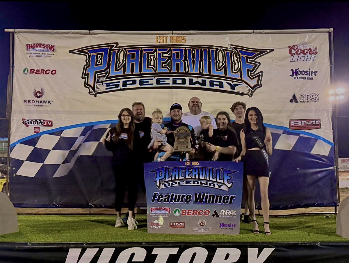 BatesRacing42x's tweet photo. Well, @JustynCox__JC and the boys finally got it done tonight! Our 1st win of the season here at @pvillespeedway ! 🏆Winning as a family just means so much more. ❤️

Couldn’t be anymore proud of Justyn and the team with all the hard work they have put in to start the season. Monkey is off our back now, and ready to start stacking up the wins the rest of the season! 👊🏼😜 

Qualifying: 3rd
Heat Race: 4th —> 3rd
Main Event: 4th —> 1st 🏆

Next weekend we will be taking the weekend off. Our next race will be at Marysville Raceway  on Sunday May 24t with @360SCCT ! 

Like every weekend we cannot express our gratitude enough for all partners ADCO Driveline & Custom Exhaust Adrian Blanco Jewelry Encanto Cocina & Tequila Bar Friends With Benedicts Mimosa House @JTP_55