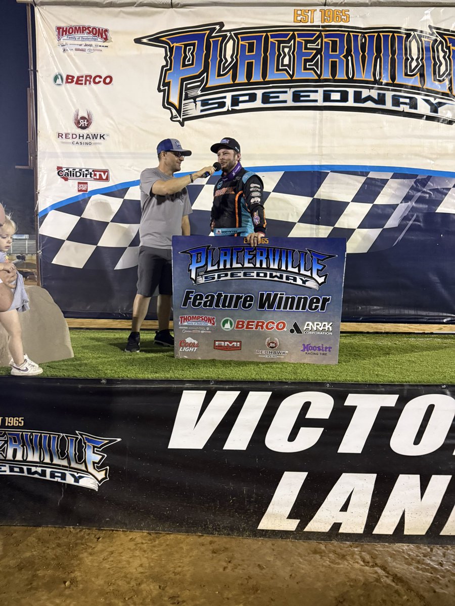 BatesRacing42x's tweet photo. Well, @JustynCox__JC and the boys finally got it done tonight! Our 1st win of the season here at @pvillespeedway ! 🏆Winning as a family just means so much more. ❤️

Couldn’t be anymore proud of Justyn and the team with all the hard work they have put in to start the season. Monkey is off our back now, and ready to start stacking up the wins the rest of the season! 👊🏼😜 

Qualifying: 3rd
Heat Race: 4th —> 3rd
Main Event: 4th —> 1st 🏆

Next weekend we will be taking the weekend off. Our next race will be at Marysville Raceway  on Sunday May 24t with @360SCCT ! 

Like every weekend we cannot express our gratitude enough for all partners ADCO Driveline & Custom Exhaust Adrian Blanco Jewelry Encanto Cocina & Tequila Bar Friends With Benedicts Mimosa House @JTP_55