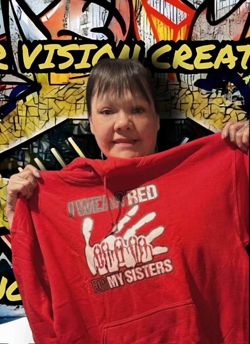 SoberVision's tweet photo. Vivian supporting MMIW Awareness with a new red hoodie. #NoMoreStolenSisters #MMIW Order yours here 👇🏼
https://t.co/ozdvU96VRJ https://t.co/a872w3I2pO