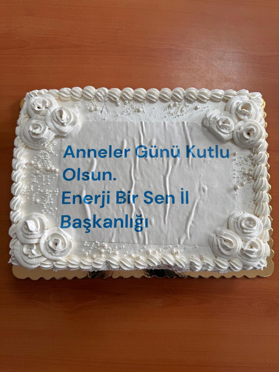 EnjAfyon's tweet photo. Hayatın her yükünü omuzlayan, dualarıyla yolumuzu aydınlatan ve varlıklarıyla bize güç veren başta teşkilatımızın fedakar kadınları olmak üzere tüm annelerimizin gününü tebrik ediyoruz.
Bir gün değil, her gün başımızın tacısınız. 🌸
#AnnelerGünü #EnerjiBirSenAilesi #AnneSevgisi https://t.co/h1SbddKIsq