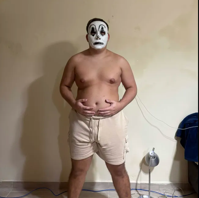 HELP FATMAN tweet media