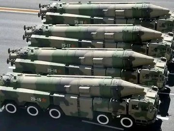 IranNewsFeedX's tweet photo. 🚨 BREAKING:
IRAN WARNS U.S. — “ANY ATTACK WILL HIT WASHINGTON &amp; NEW YORK” 💥🇮🇷🇺🇸 https://t.co/OFP2MEX4xM