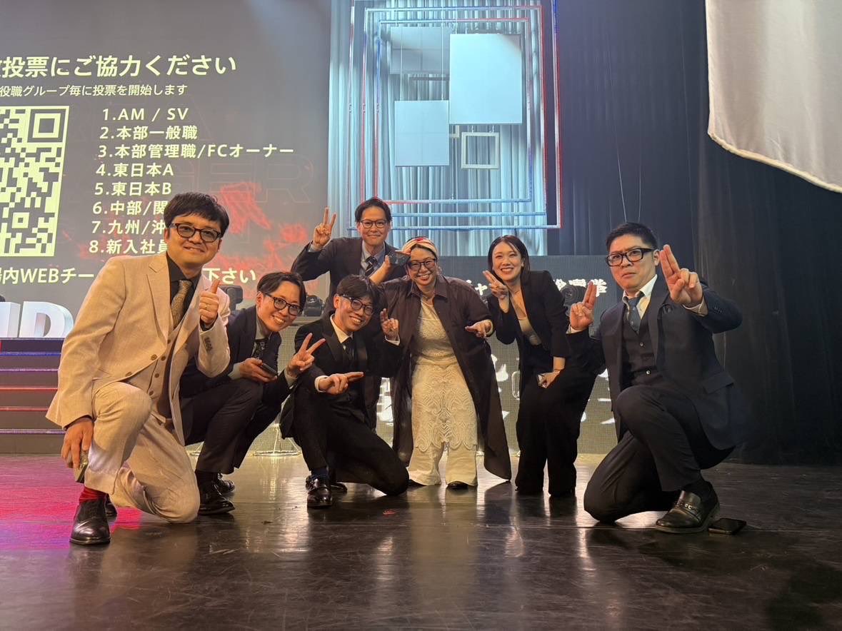 shota_ichimura's tweet photo. 先日のAM解散総選挙で、AMに当選することができました！

皆さま本当にありがとうございました🙏

入社前から目指していたので、ようやく辿り着いたという気持ちです。

ここからがスタートだと思っていますので、精一杯頑張ります！

#オンデーズ
#エリアマネージャー解散総選挙 https://t.co/xhwcDfaVKf