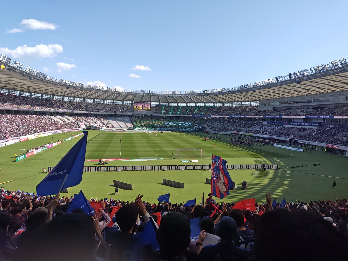Kumim11's tweet photo. FC東京🆚ヴェルディ
東京ダービー🔥🔥🔥
負けたくないし、もう負けちゃいけない
#fctokyo 
#fc東京 
#FC東京 
#ヴェルディ
#東京ダービー https://t.co/3p6bjSYJSn