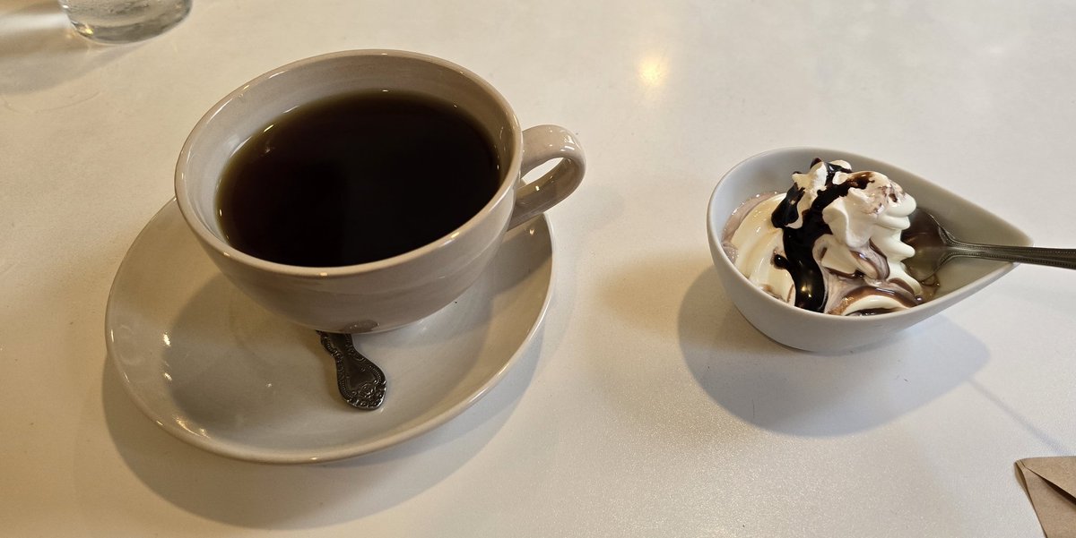 久々のカフェモカさん @cafemokauresino でした またしてもお姉さんは