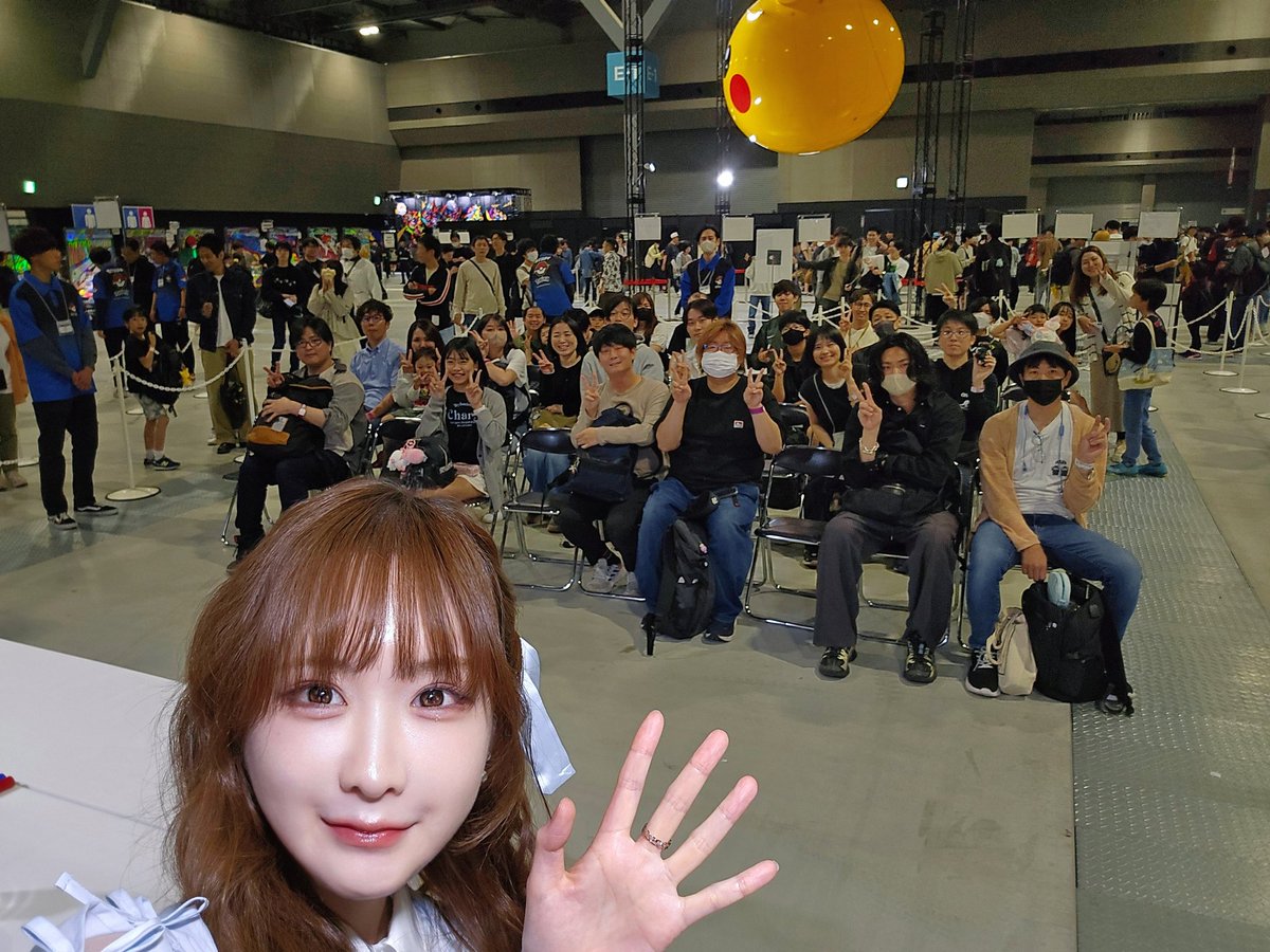 odagirinana's tweet photo. サイン会ありがとうございました🌟

このあと間もなくポケカ最新情報！
よろしくね〜〜！！！ #ポケカ https://t.co/uWlTt81OqV