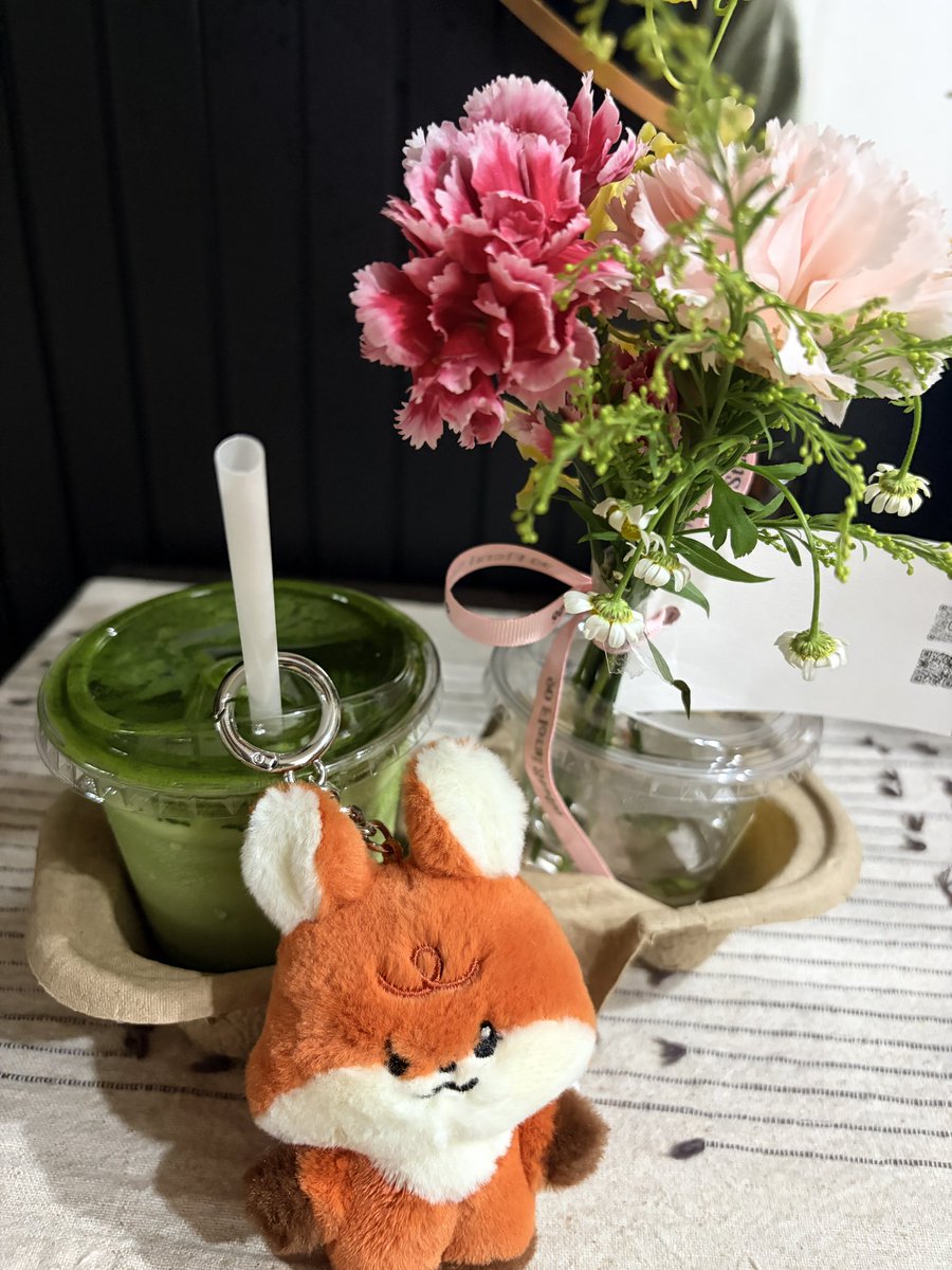 Jjun’s preparing for mother’s day surprise🌸🥰 <a href="/whatisjjundoing/">jjun</a>