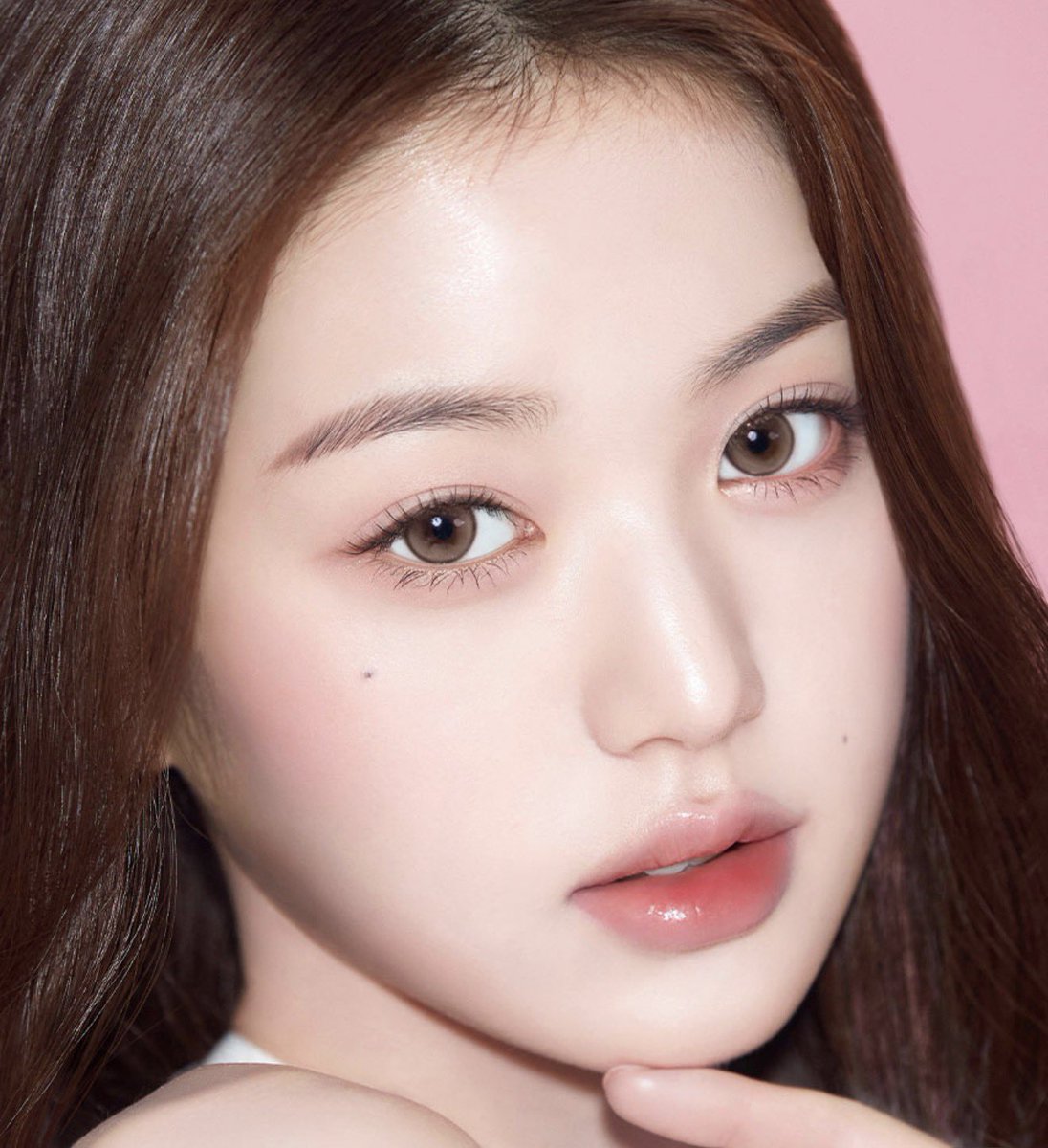 6tysix tweet media