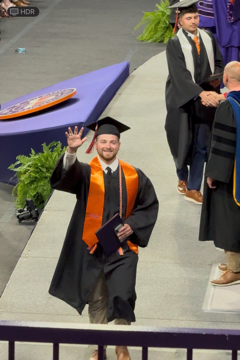 barnzy320's tweet photo. So proud of @GusBarnes3 for chasing the dreams! Appreciate the ride along son. @ClemsonUniv @ClemsonAlumni @cucentralspirit @ClemsonTigers https://t.co/SDO6Z18fjd