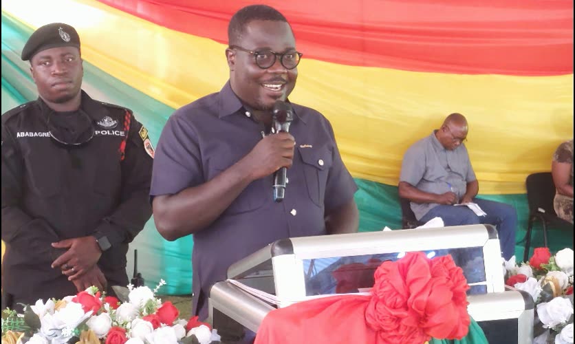 bonorcc's tweet photo. Bono Regional Minister Hon. Joseph Addae Akwaboa joined stakeholders at Drobo during the “Accounting to the People” tour, highlighting ongoing education, health, and infrastructure projects across Jaman South. 
#AccountingToThePeople #BonoRegion #JamanSouth #Development #Ghana https://t.co/cBHx69ypIO