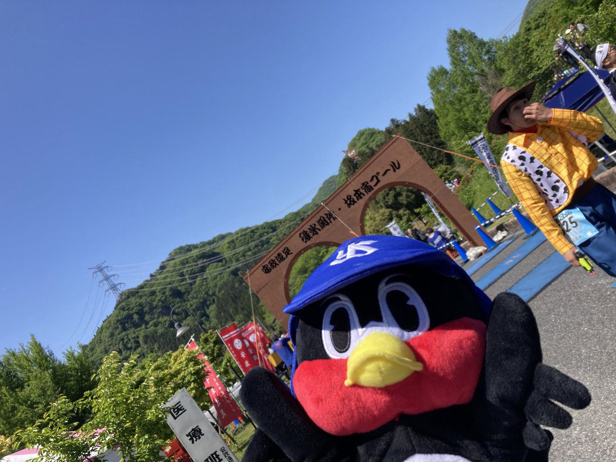 yai_65's tweet photo. ゴール！2時間13分でしたー。
もう少し頑張りたかったなー。練習不足ですね。
むかーしに出た、碓氷峠ランよりきついかも。
#安政遠足侍マラソン 
#つば九郎 https://t.co/LyeM9DgB95