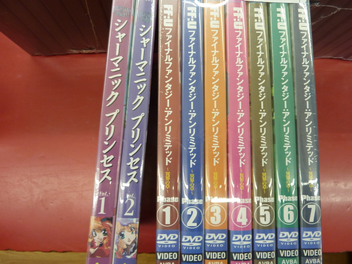 ハードオフ酒田店です。 昨日に続いてまだまだアニメDVDを出しており