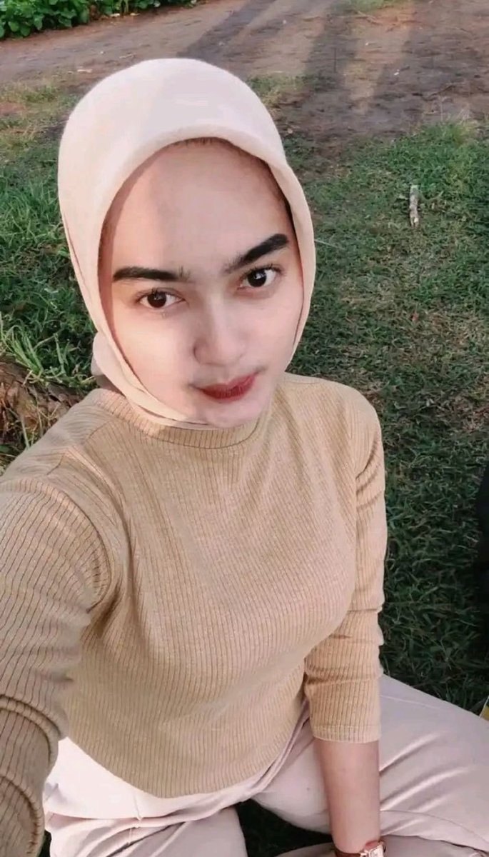 นีฟา tweet media