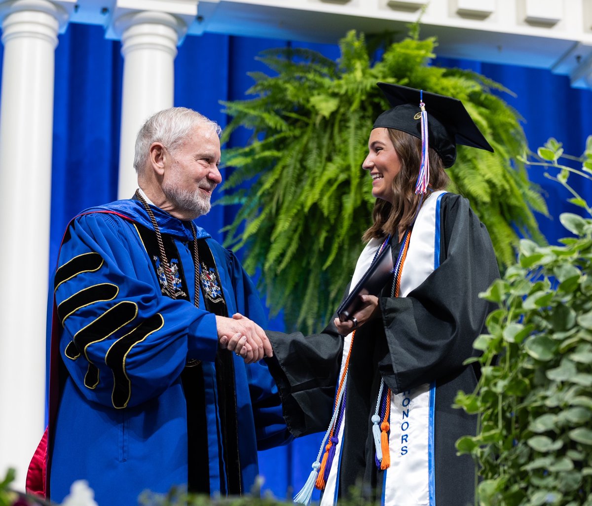 Hillsdale College tweet media