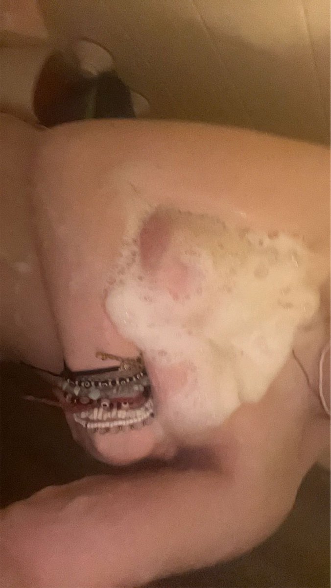 n0v3lemma_'s tweet photo. so soapy https://t.co/ROQU4bNCHa