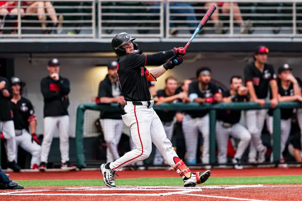jontweetssports's tweet photo. Daniel Jackson SEC ranks

💥 .384 Batting avg (1st)
💥 24 HRs (1st)
💥 70 RBI (1st)

Jackson is trying to become just the 3rd SEC baseball player in history to win the Triple Crown https://t.co/ac6HKFH7GH