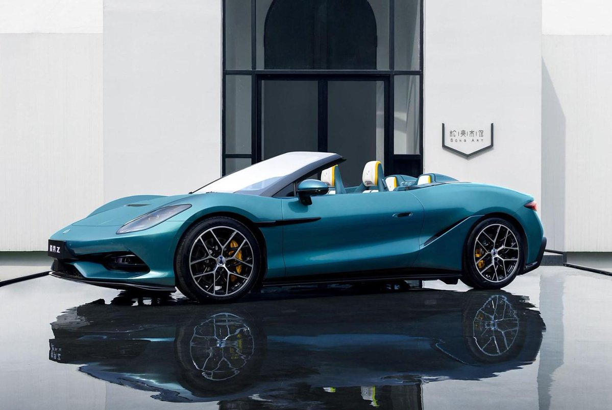 CAR magazine tweet media