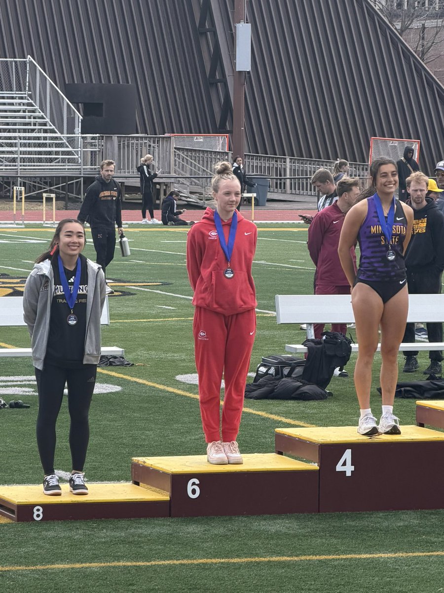 SCSU_TF_XC's tweet photo. ๐8๏ธโฃโ๏ธ
Congratulations to ๐๐๐ฎ๐ซ๐๐ง ๐๐จ๐๐ฅ๐๐๐ฅ, who cleared a personal best height of 3.66m/12-0 in the pole vault to finish 6๏ธโฃth and score 3๏ธโฃ points at the #NSICODTF Championships on Saturday ๐
#HuskiesTF ๐โโ๏ธ| #GoHuskies ๐พ https://t.co/SxOM8fWo4J