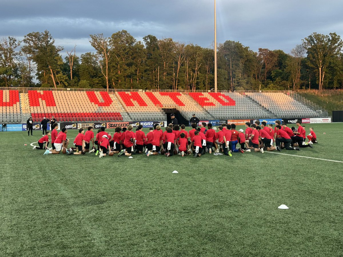 Freddie1Becker's tweet photo. Day 2 at QBU. I was awarded Top Performer of the camp for day 1! 
@QBUniverseQBU 
@UniverseQb 
@4VertAcademy 
@TheQBEngineer https://t.co/0FVljT4wEv