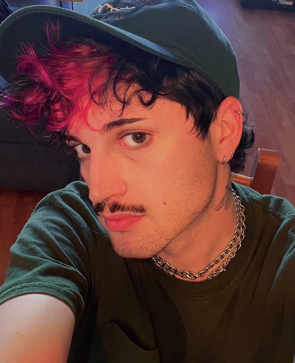 𝐜𝐮𝐛 tweet media