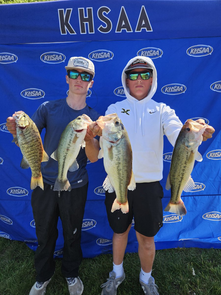 StXBassFish's tweet photo. The Mac Allen/Henry McDonald with Cole Allen finished in 19th this weekend at KHSAA State Finals Co-Ed division! We were the highest finishing boat from a Jefferson County School. That is top 5 from the boats from our Region if I was reading the results correctly. Go Tigers!! https://t.co/AunzsAPAVX