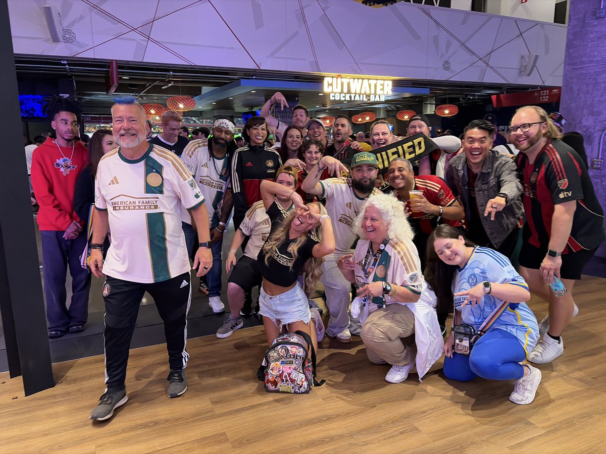 ChiefsSteve's tweet photo. I don’t care about the score.  Seeing these people fills my heart. We were shown a a version of “who needs who”this week we don’t need 
#ATLUTD #UniteAndConquer https://t.co/sQCt9g6ExV