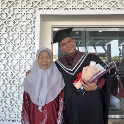 nazzismail's tweet photo. #NewProfilePic https://t.co/wRX9LJ9TAn