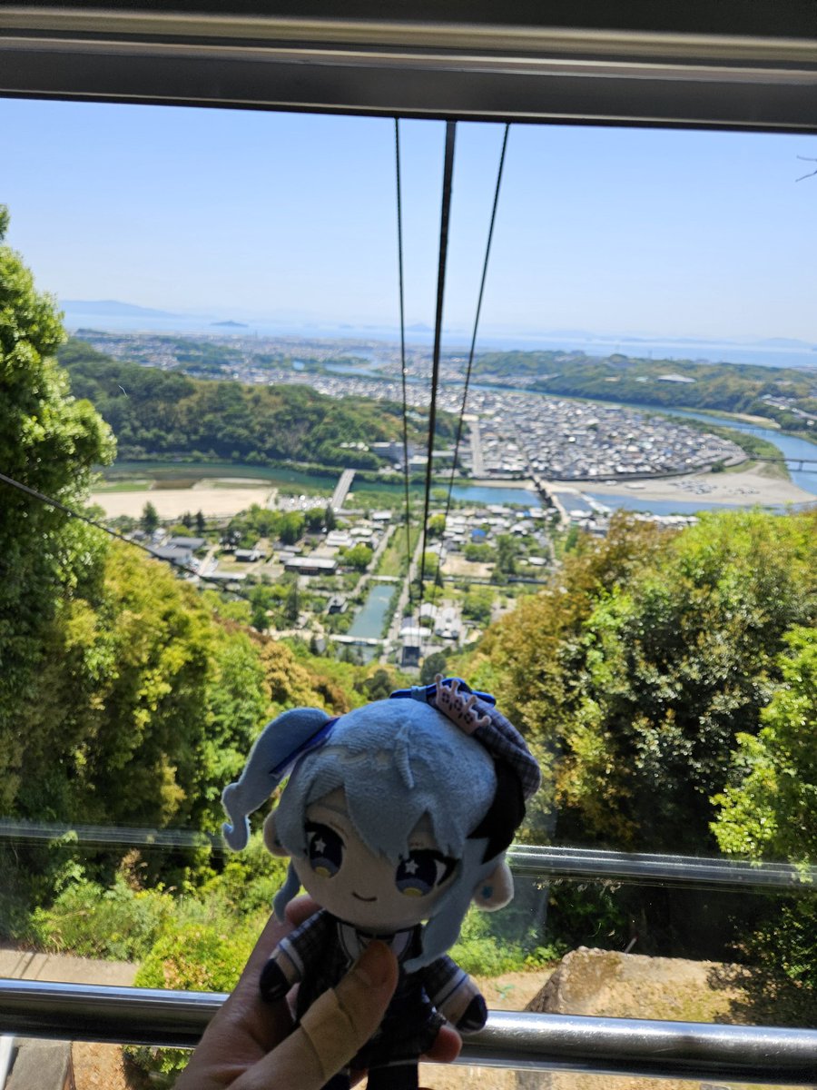 Charmy_Toy's tweet photo. 景色きれい
すいちゃんと一緒に楽しい(⁠*⁠´⁠ω⁠｀⁠*⁠)
#ほしまち https://t.co/uMV2HYig0x